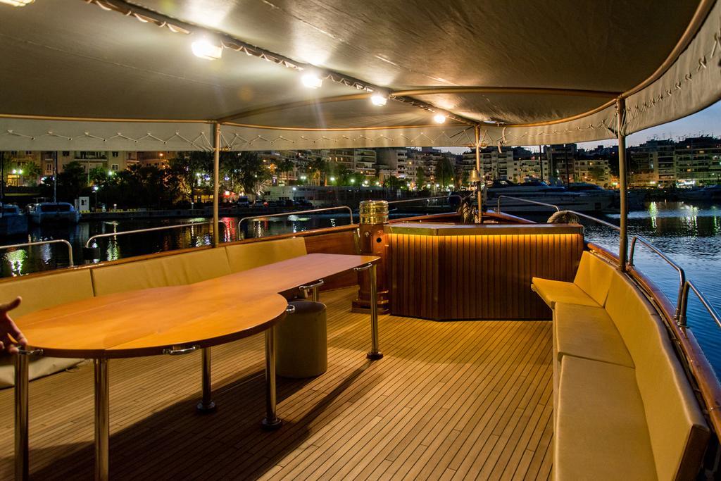 Luxury Yachthotel Amanda Psarou Buitenkant foto